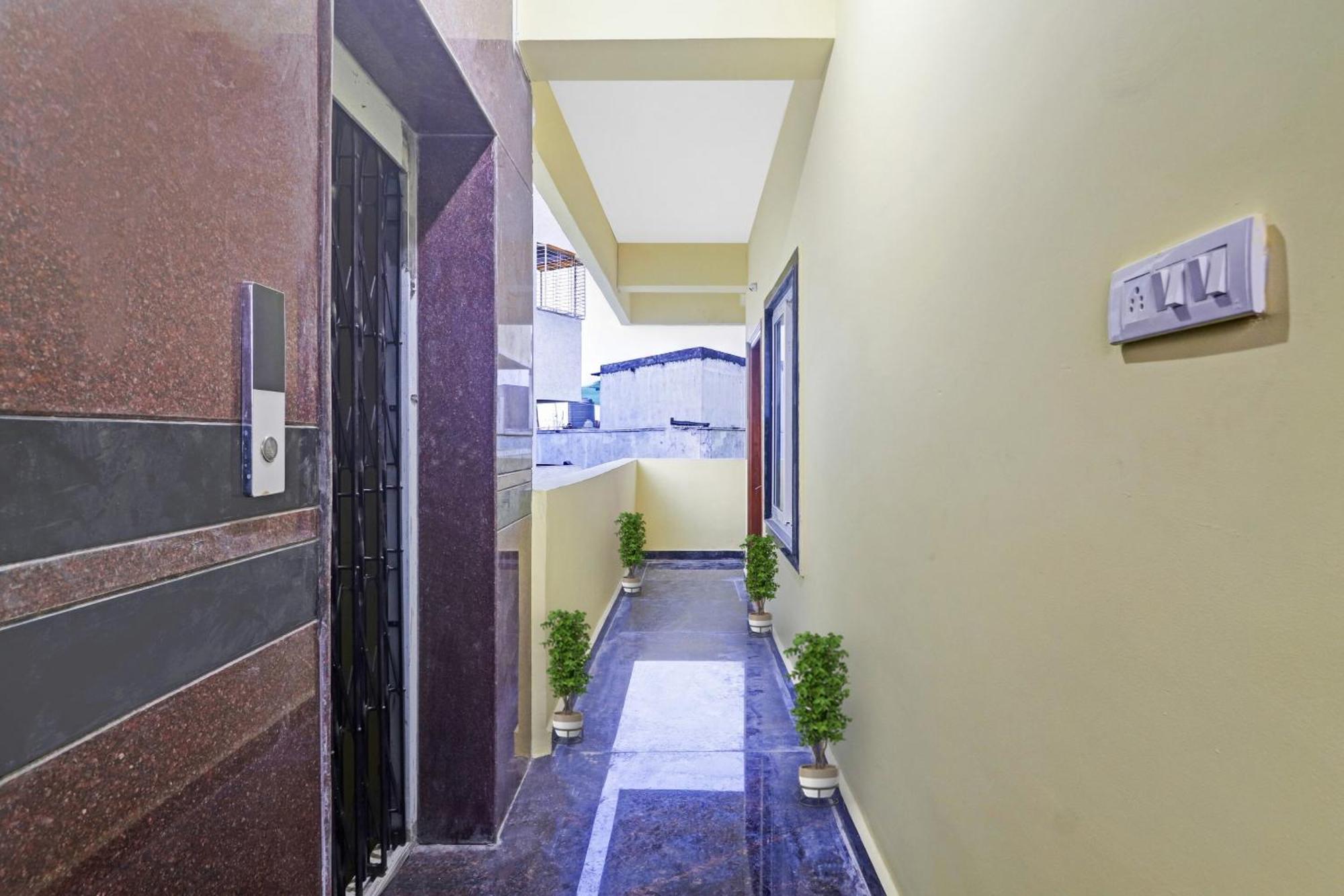Hotel O Hanuma Residency Sururnagar Bagian luar foto