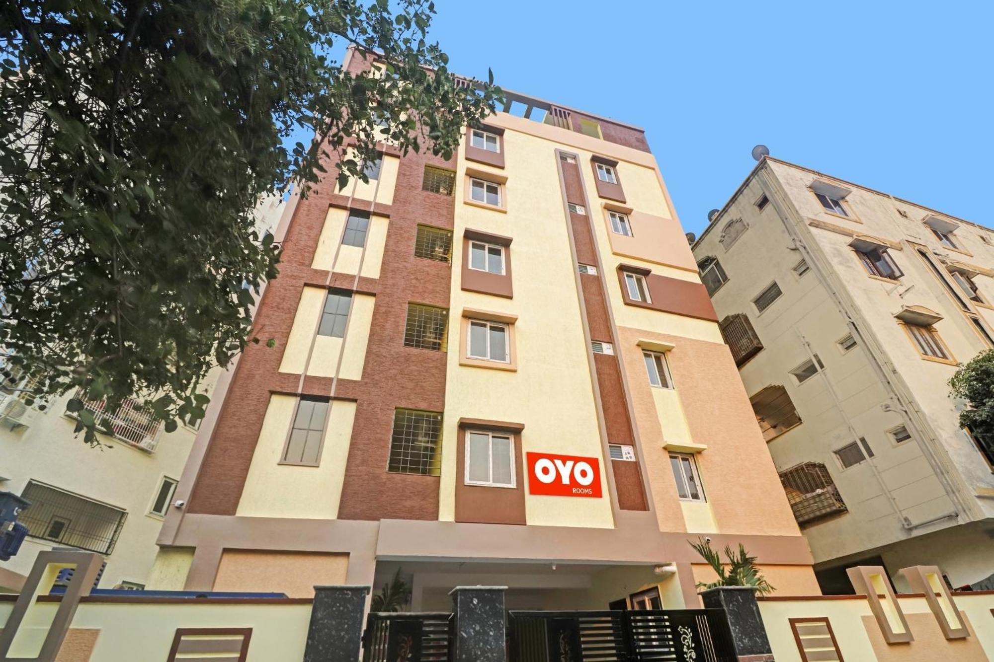 Hotel O Hanuma Residency Sururnagar Bagian luar foto