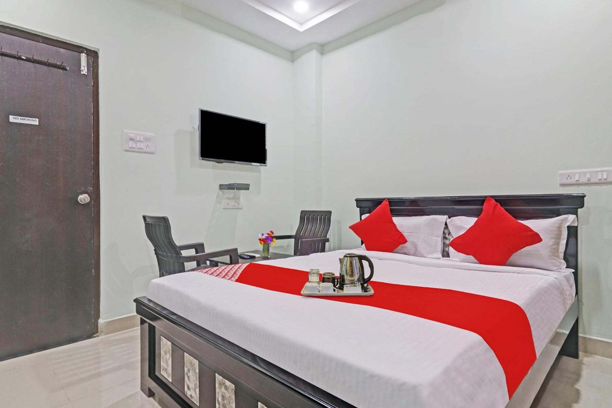 Hotel O Hanuma Residency Sururnagar Bagian luar foto